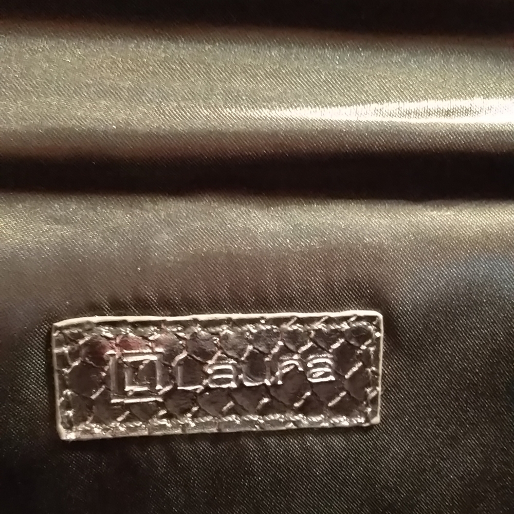 Laura Metallic Evening Clutch - Picture 5 of 8